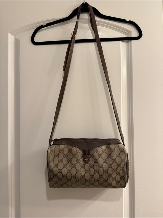 Gucci Handbags - Vintage Gucci Crossbody Bag